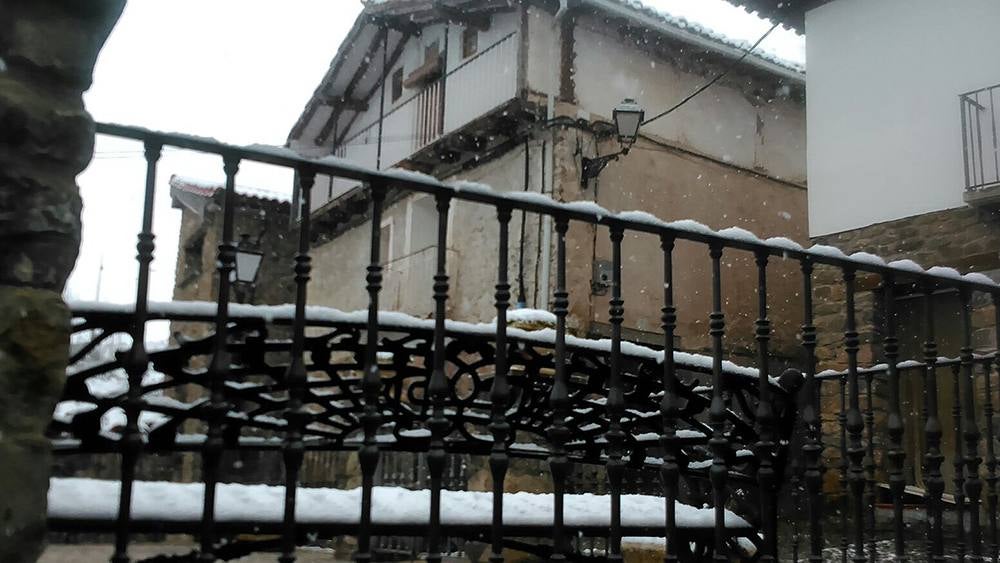 Jalón de Cameros se queda blanco