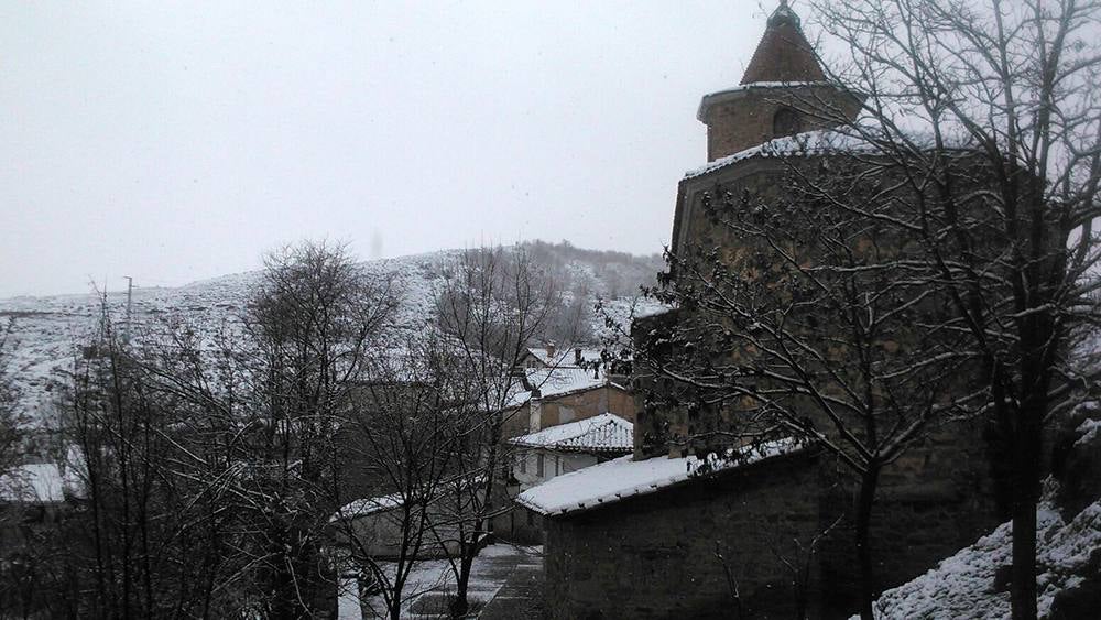 Jalón de Cameros se queda blanco