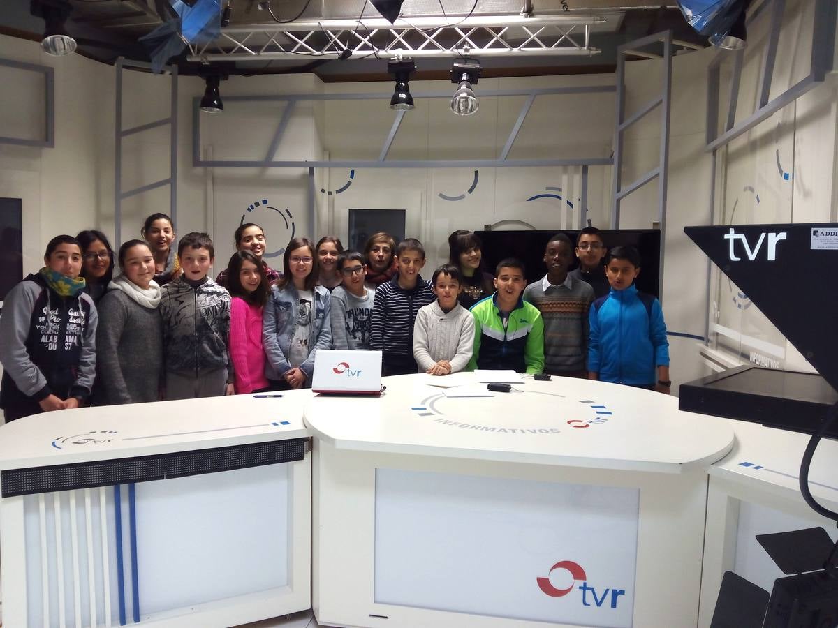 Los alumnos de 6 º A del Colegio Navarrete El Mudo visitan la multimedia de Diario LA RIOJA