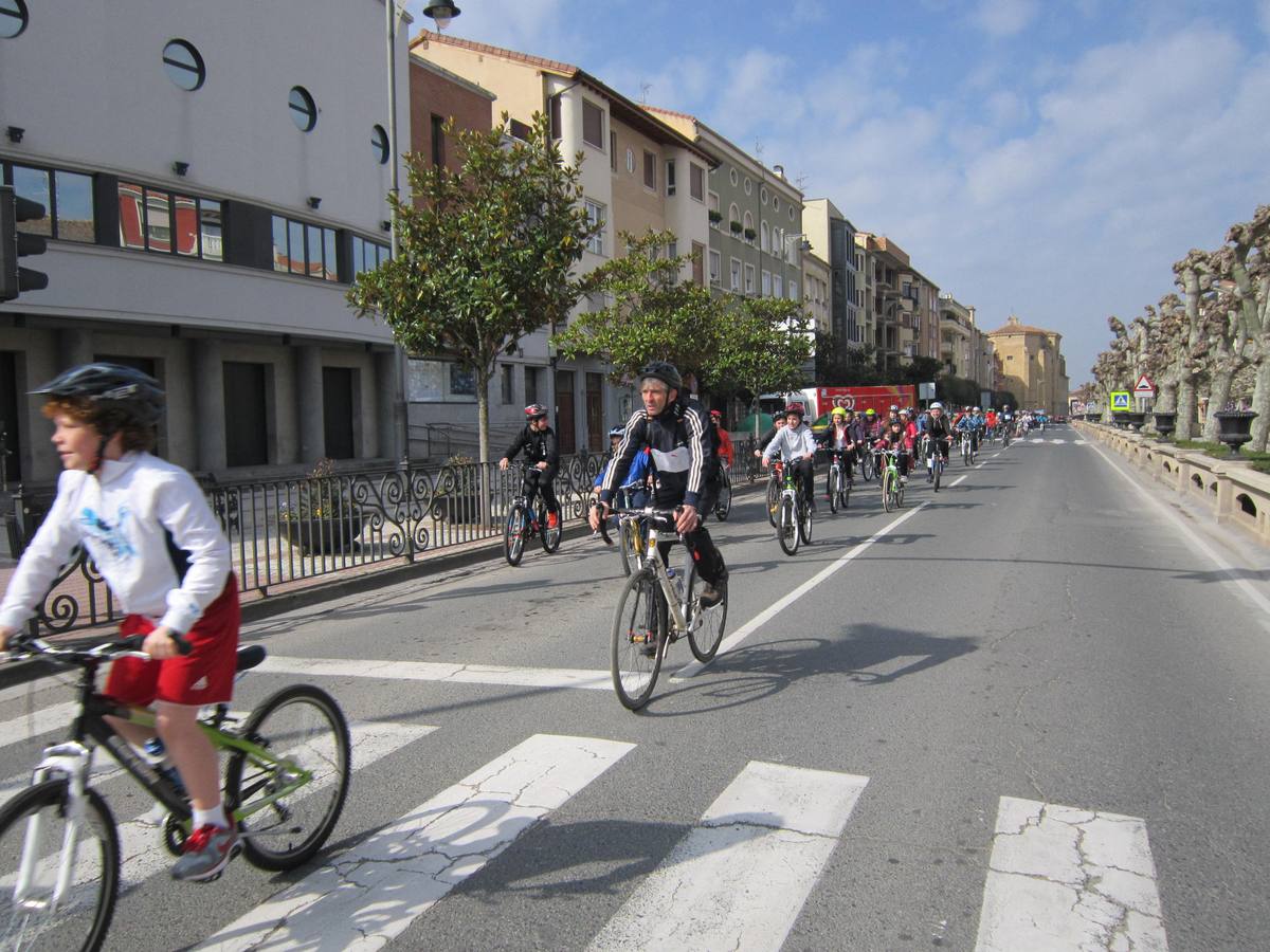 III Marcha en bicicleta en Santo Domingo de la Calzada a beneficio de la AECC