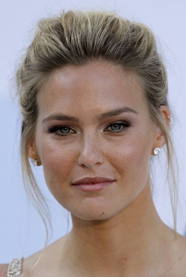 Bar Refaeli ¿Nueva novia de Alves?
