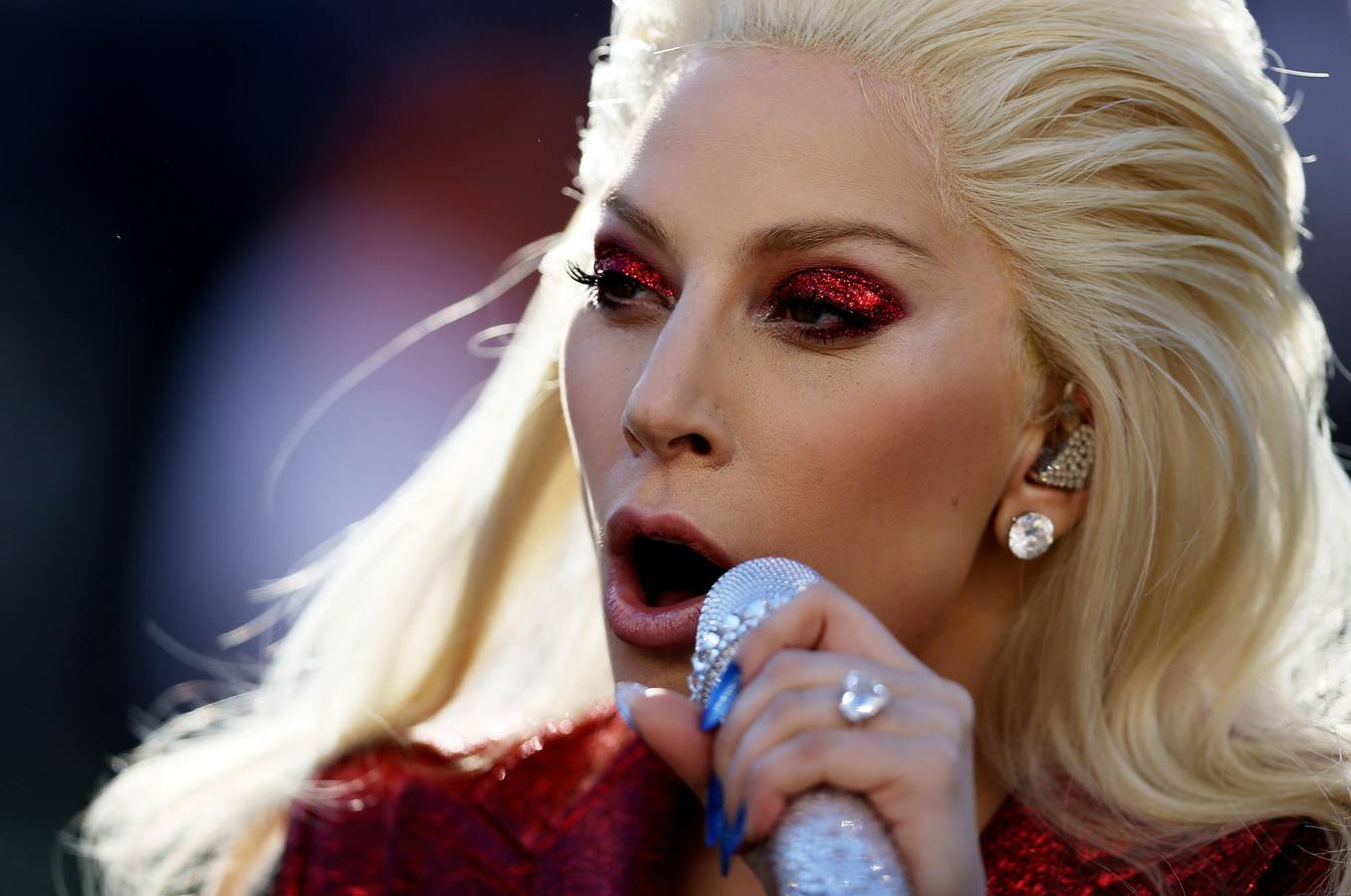 Lady Gaga una mujer excéntrica y sensual