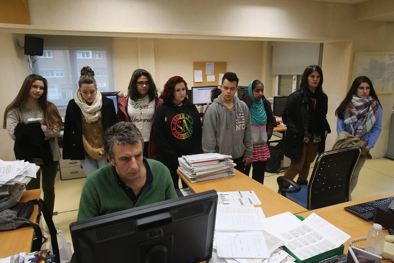 Alumnos de Jesuitas visitan Diario LA RIOJA