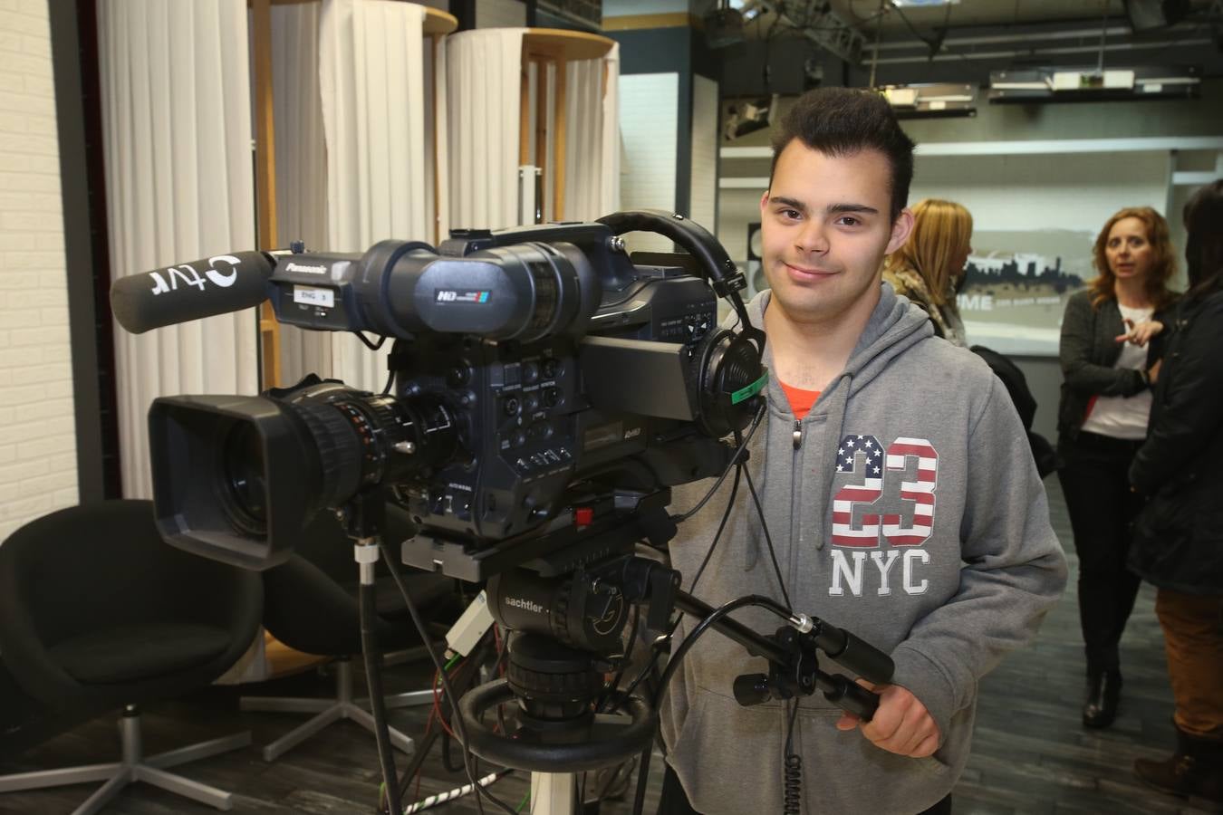 Alumnos de Jesuitas visitan Diario LA RIOJA