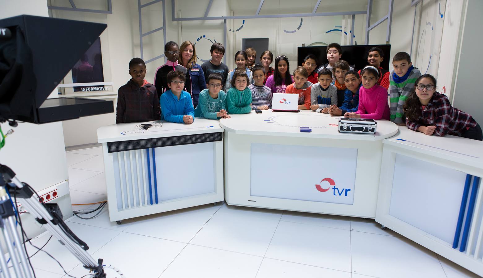 Los alumnos de 5º B de Primaria del Colegio Navarrete El Mudo visitan la multimedia de Diario LA RIOJA