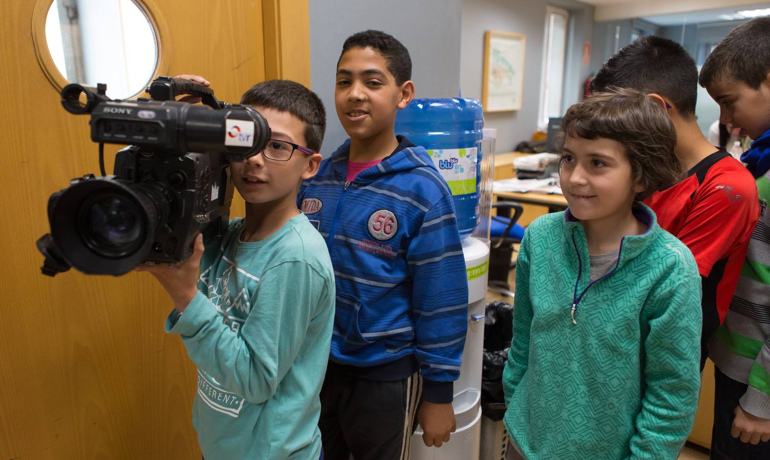 Los alumnos de 5º B de Primaria del Colegio Navarrete El Mudo visitan la multimedia de Diario LA RIOJA