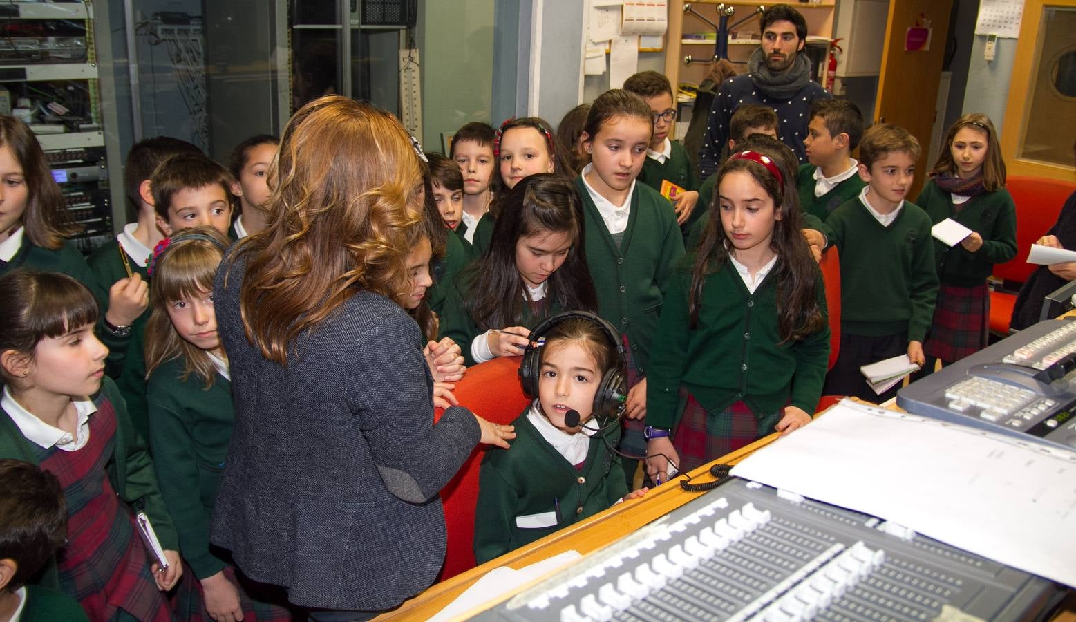 Los alumnos de 4º de Primaria del Colegio Divino Maestro visitan la multimedia de Diario LA RIOJA
