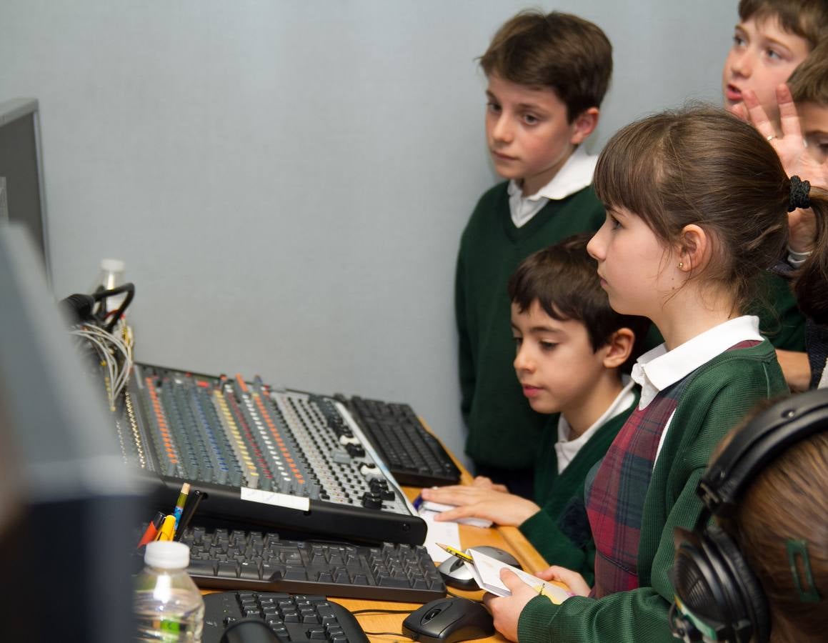 Los alumnos de 4º de Primaria del Colegio Divino Maestro visitan la multimedia de Diario LA RIOJA