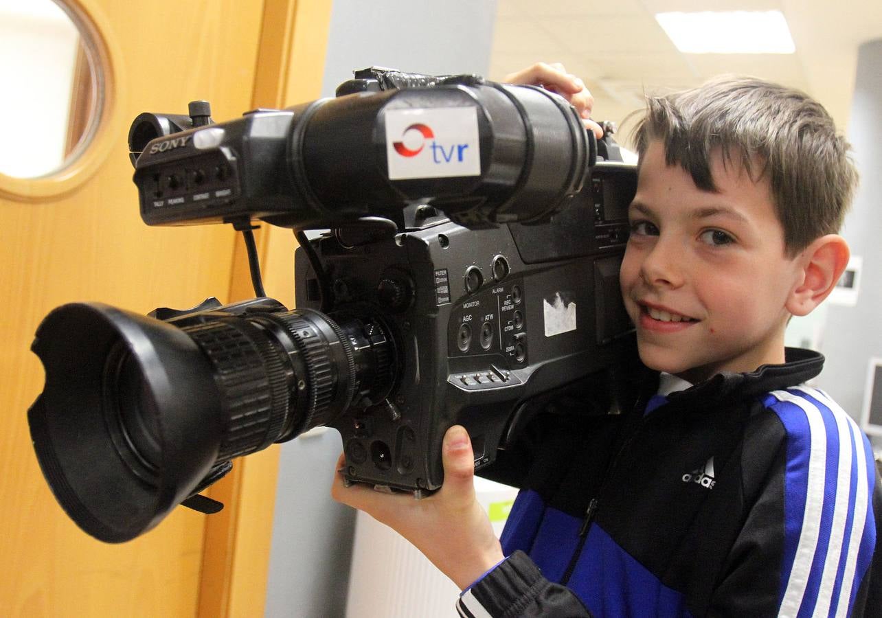 Los alumnos 5º A del Colegio Escolapios han visitado la multimedia de Diario LA RIOJA