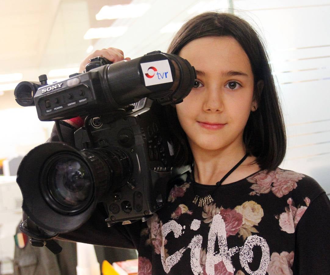 Los alumnos 5º A del Colegio Escolapios han visitado la multimedia de Diario LA RIOJA