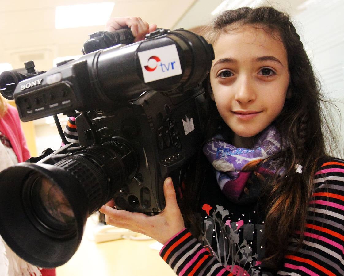 Los alumnos 5º A del Colegio Escolapios han visitado la multimedia de Diario LA RIOJA