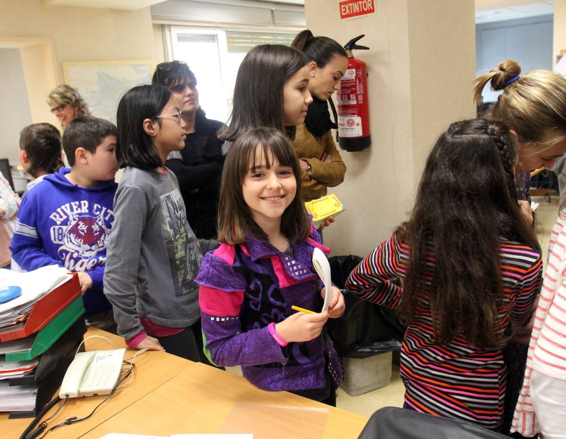 Los alumnos 5º A del Colegio Escolapios han visitado la multimedia de Diario LA RIOJA