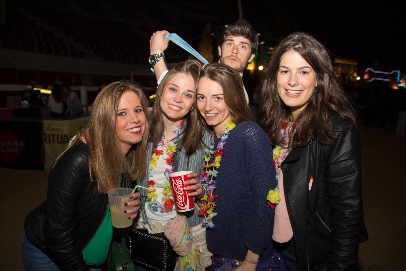 Los alumnos de la UR celebran la fiesta de Barras (II)