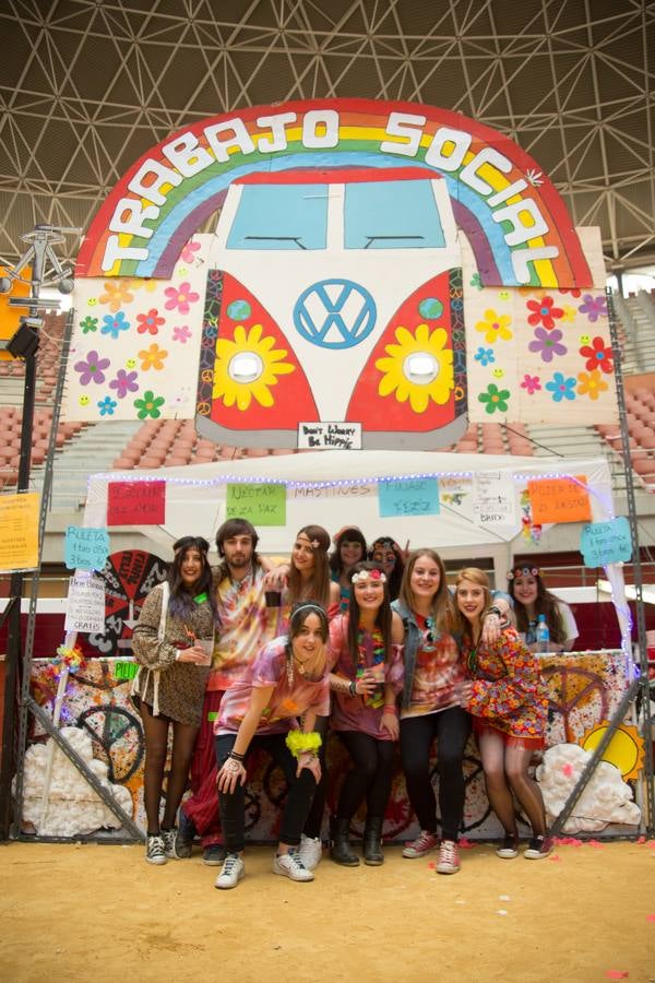 Los alumnos de la UR celebran la fiesta de Barras (I)