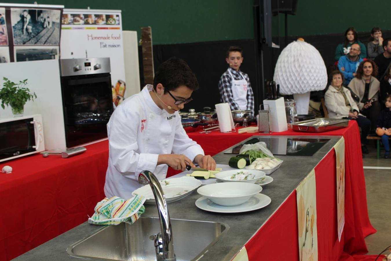 La cocina se convierte en espectáculo en Pradejón