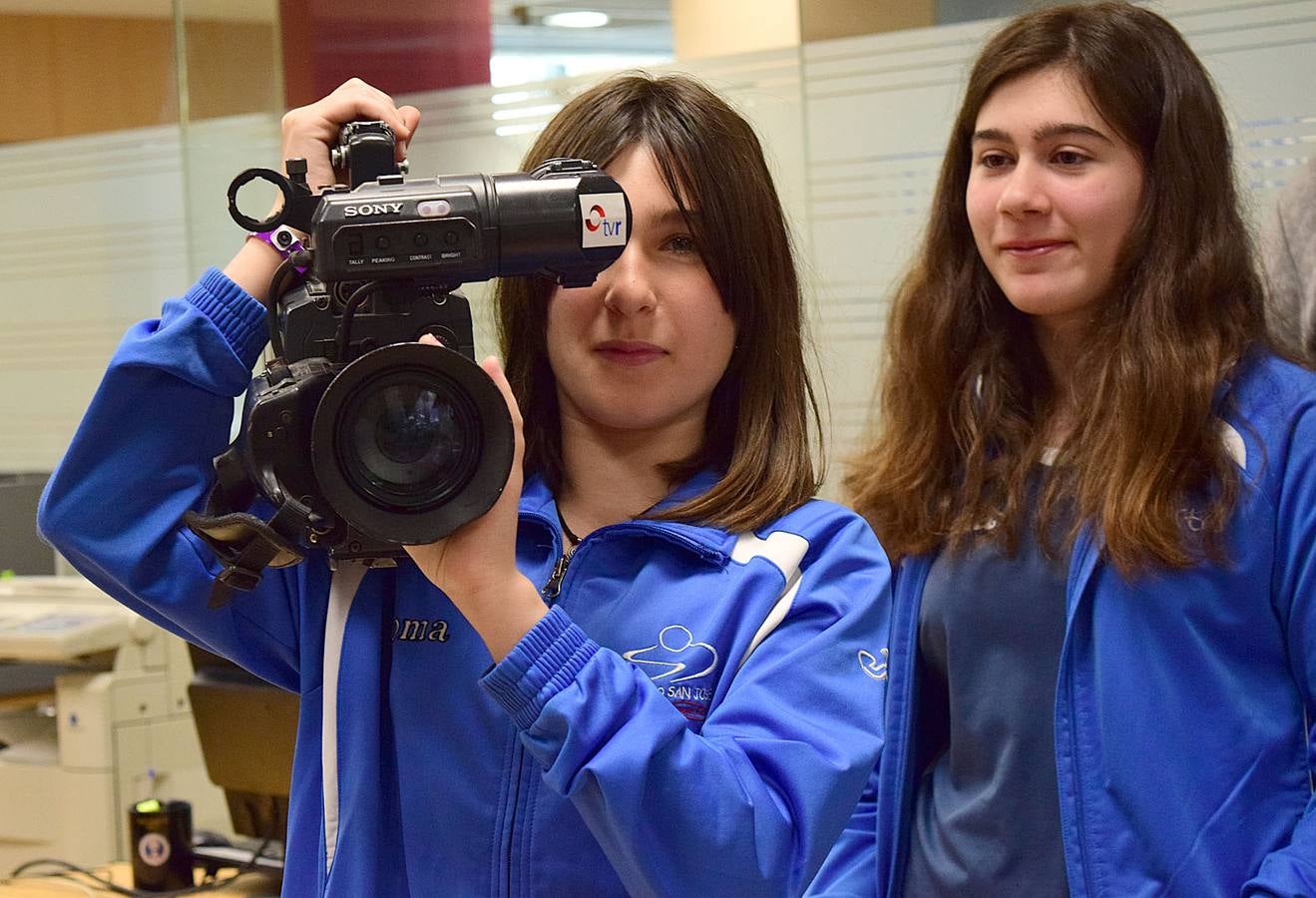 Los alumnos de 1º B de la ESO de Maristas visitan la multimedia de Diario LA RIOJA