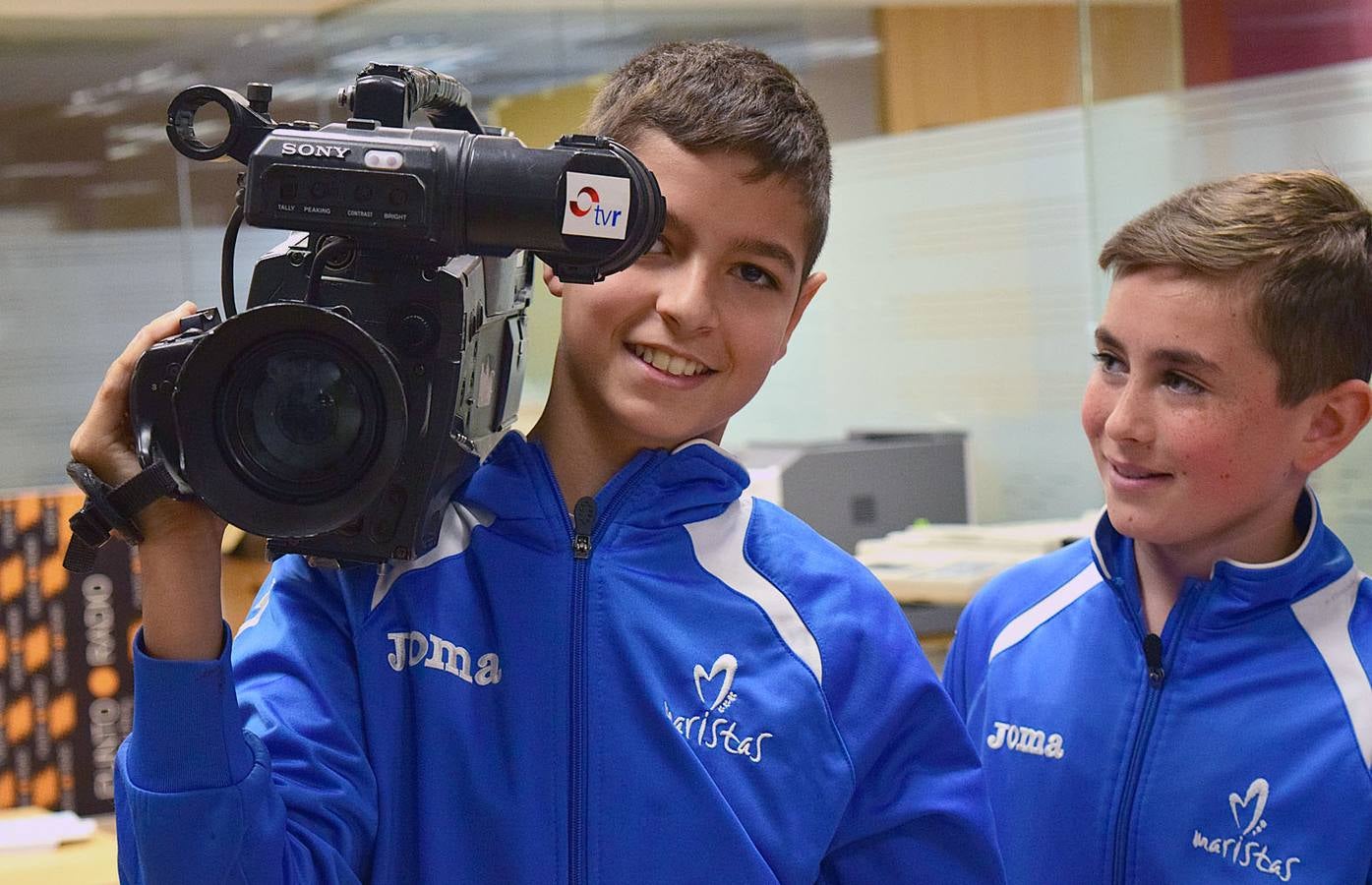 Los alumnos de 1º B de la ESO de Maristas visitan la multimedia de Diario LA RIOJA