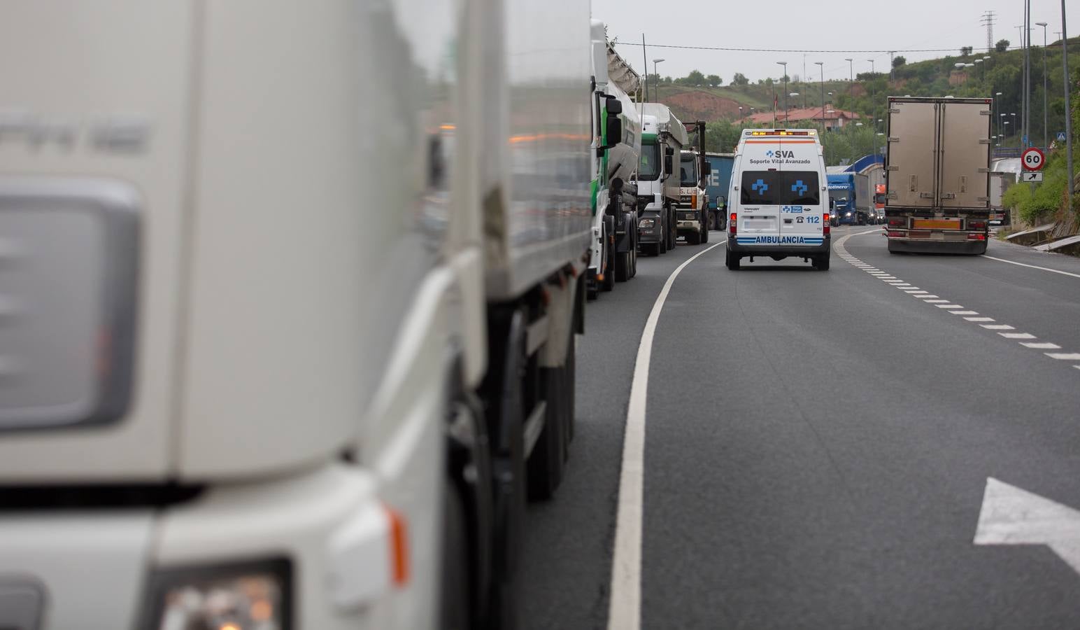 Un accidente, dos heridos y un gran atasco en Cenicero