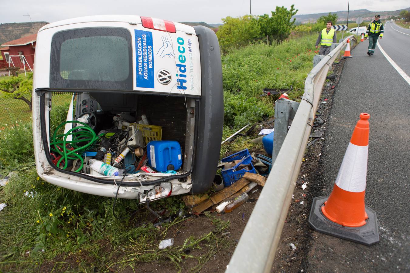 Un accidente, dos heridos y un gran atasco en Cenicero