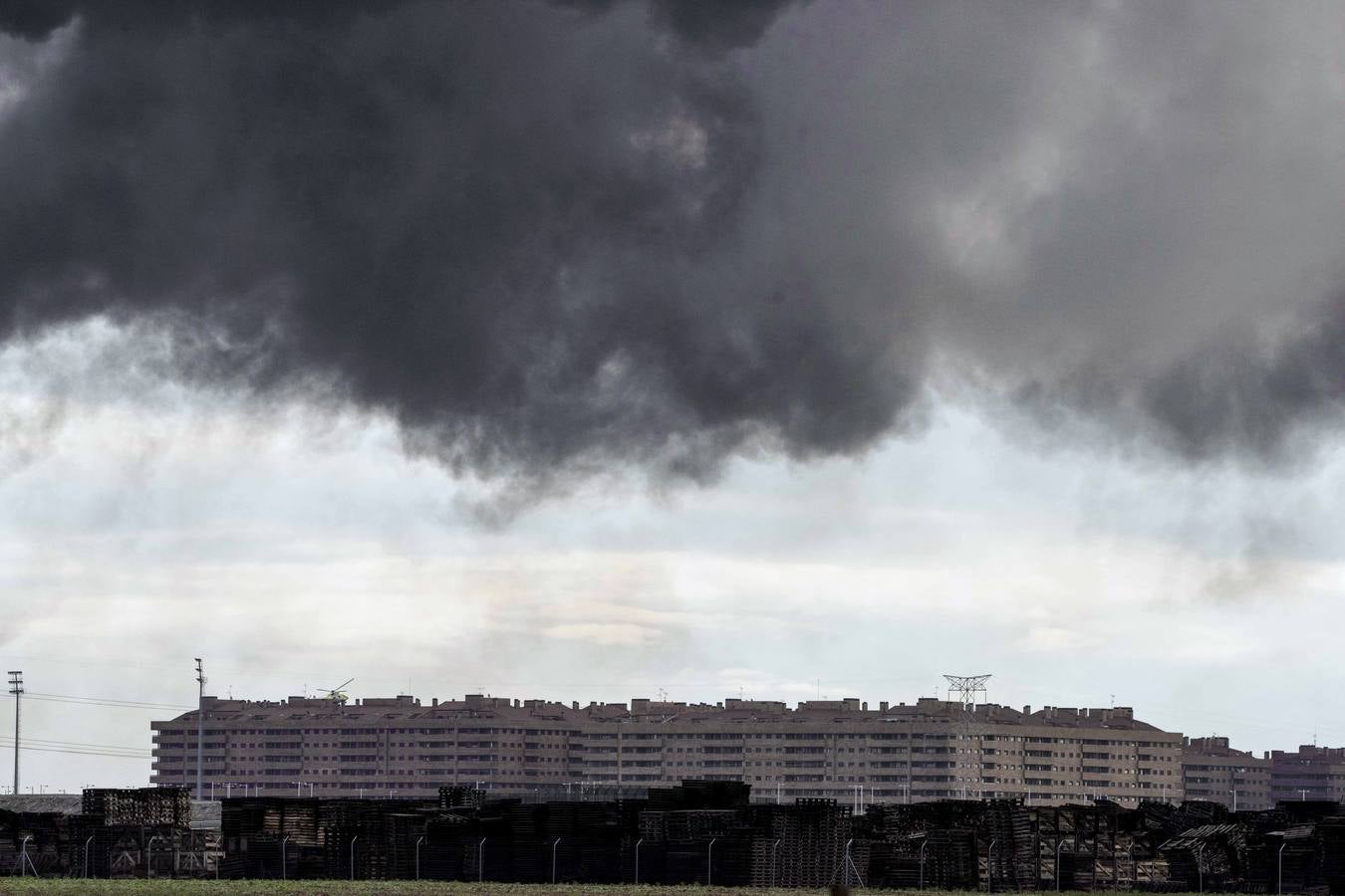 Incendio en el cementerio de neumáticos de Seseña