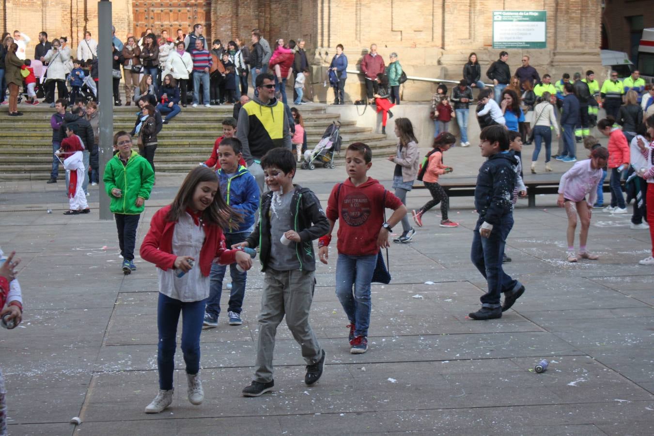 Alfaro empieza con el chupinazo sus fiestas de primavera