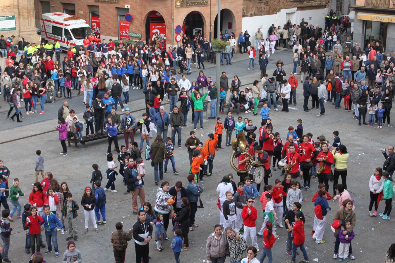 Alfaro empieza con el chupinazo sus fiestas de primavera