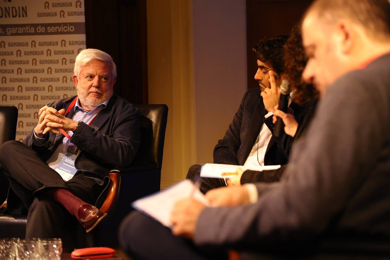 Futuro en Español en Chile: Viticultura y Gastronomía