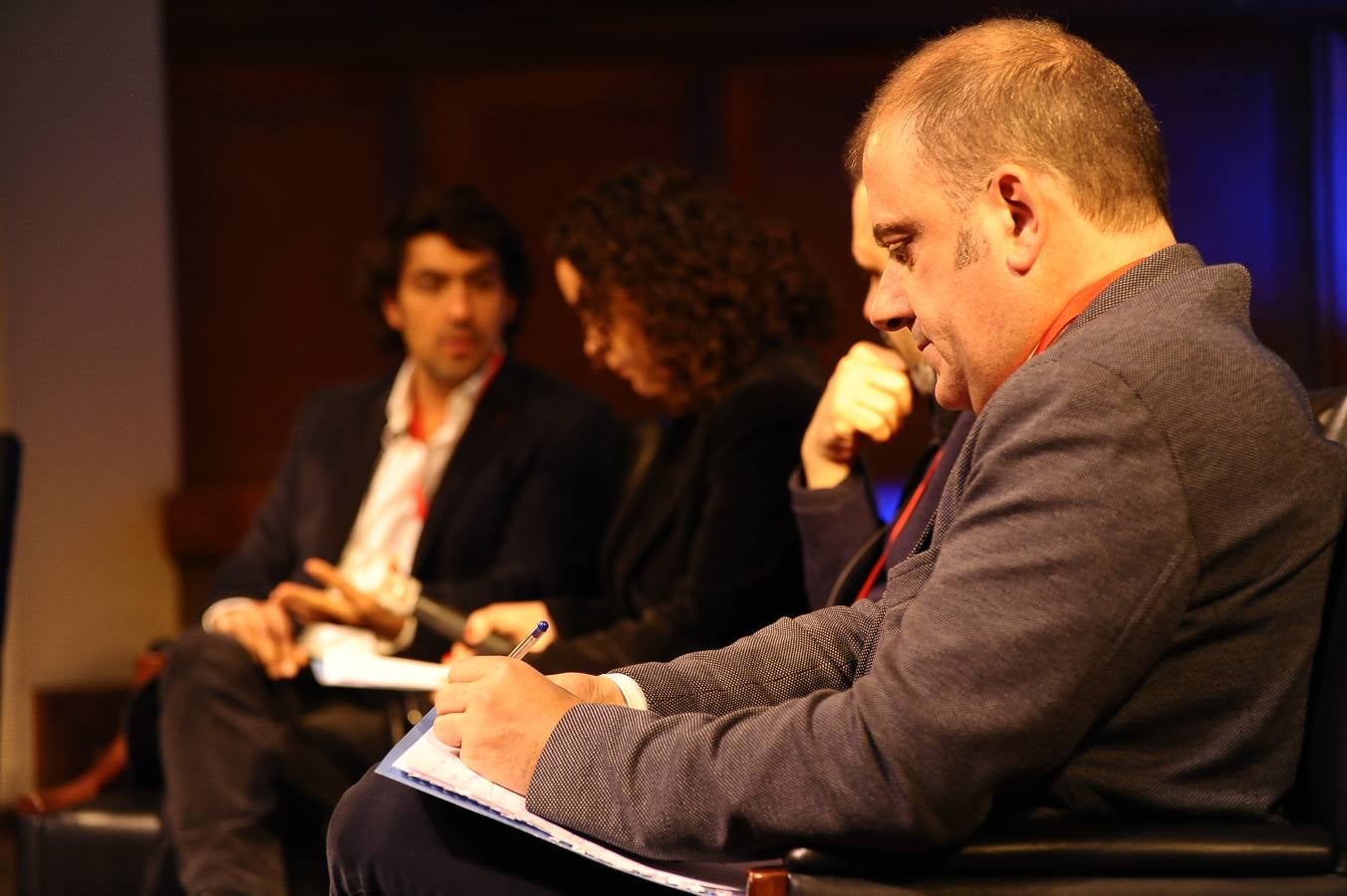 Futuro en Español en Chile: Viticultura y Gastronomía