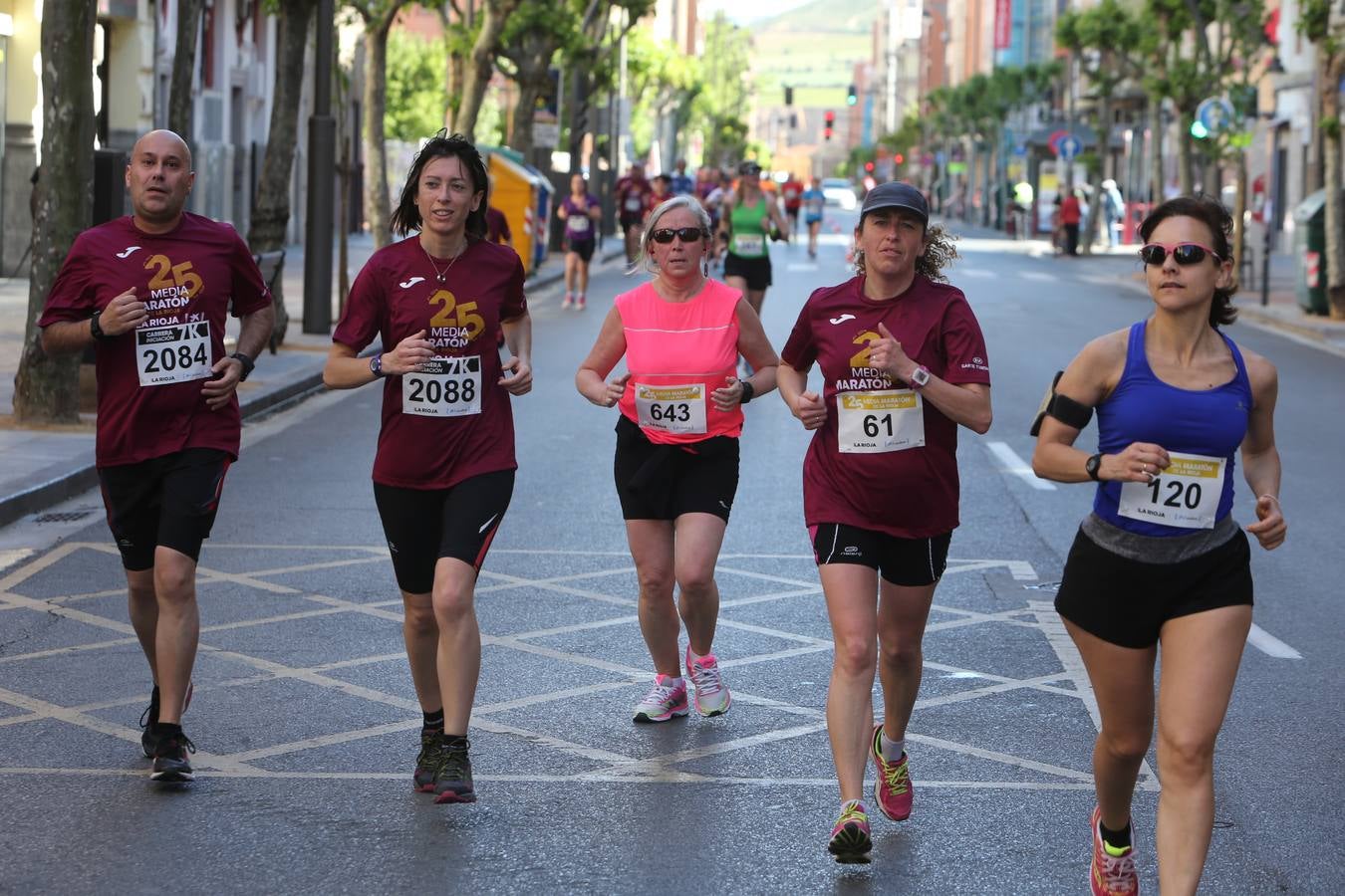 Una fiesta a todo ritmo por las calles de Logroño (I)