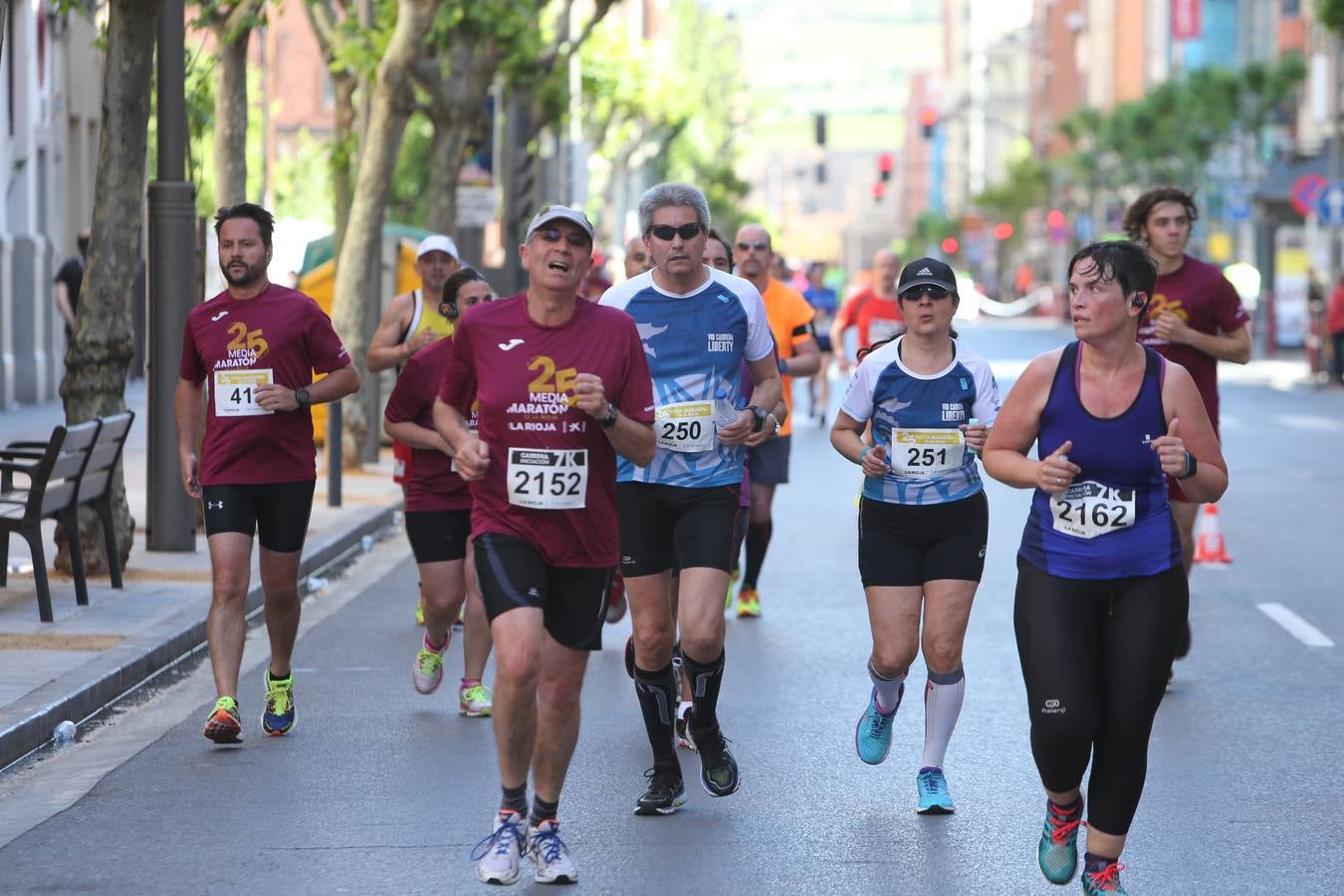 Una fiesta a todo ritmo por las calles de Logroño (I)