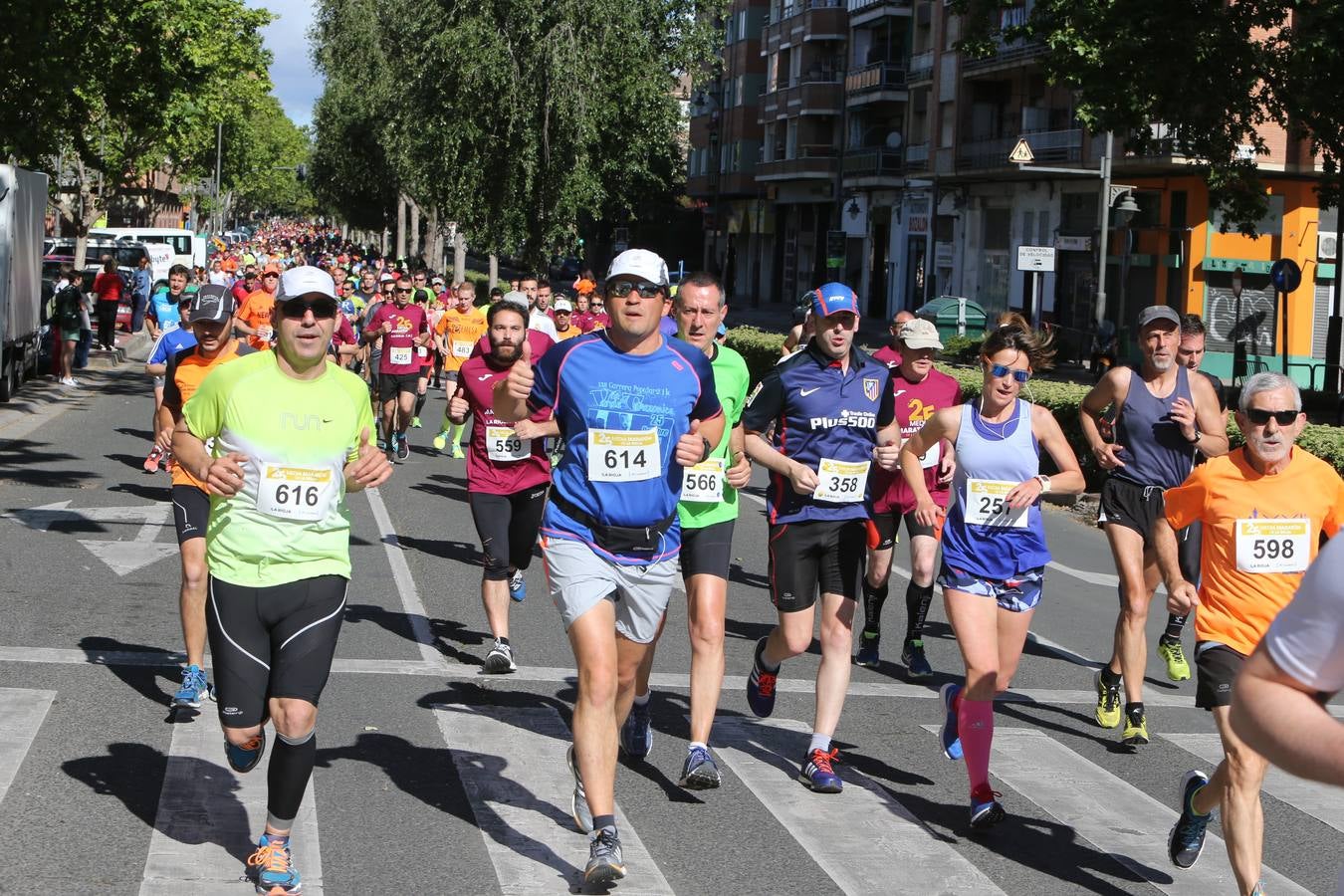 Una fiesta a todo ritmo por las calles de Logroño (II)