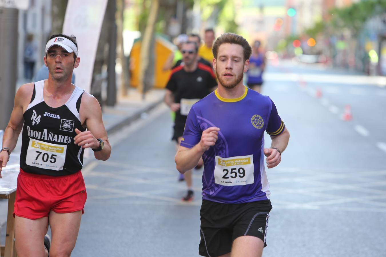 Una fiesta a todo ritmo por las calles de Logroño (III)