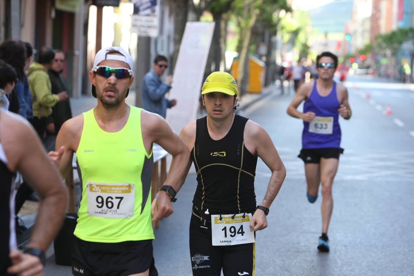Una fiesta a todo ritmo por las calles de Logroño (III)