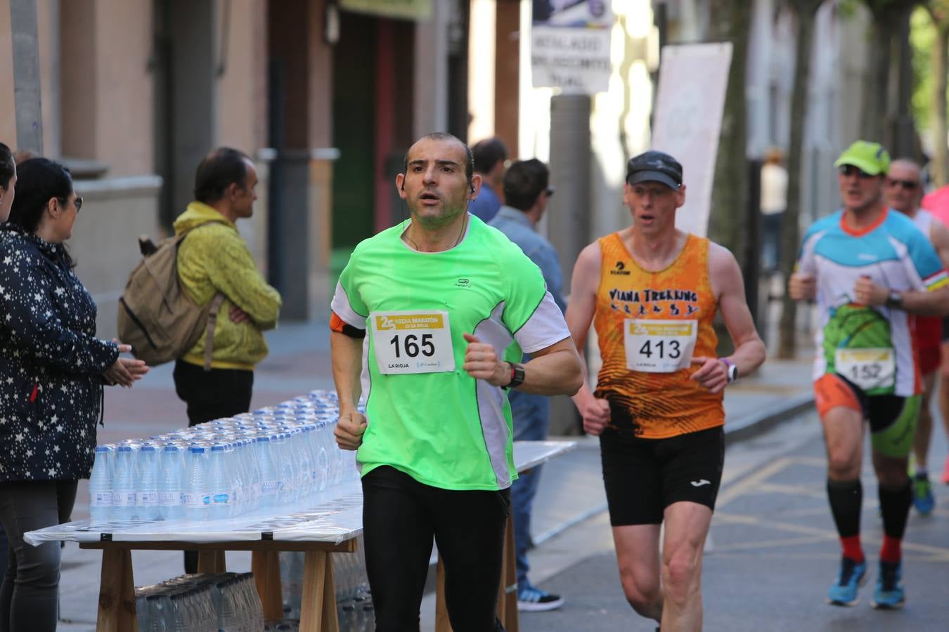 Una fiesta a todo ritmo por las calles de Logroño (III)