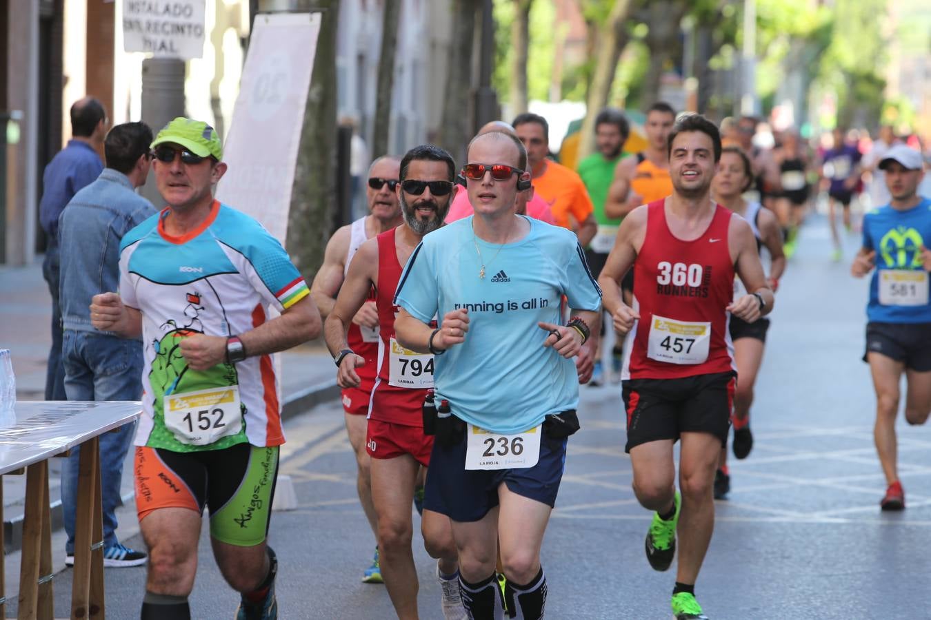 Una fiesta a todo ritmo por las calles de Logroño (III)