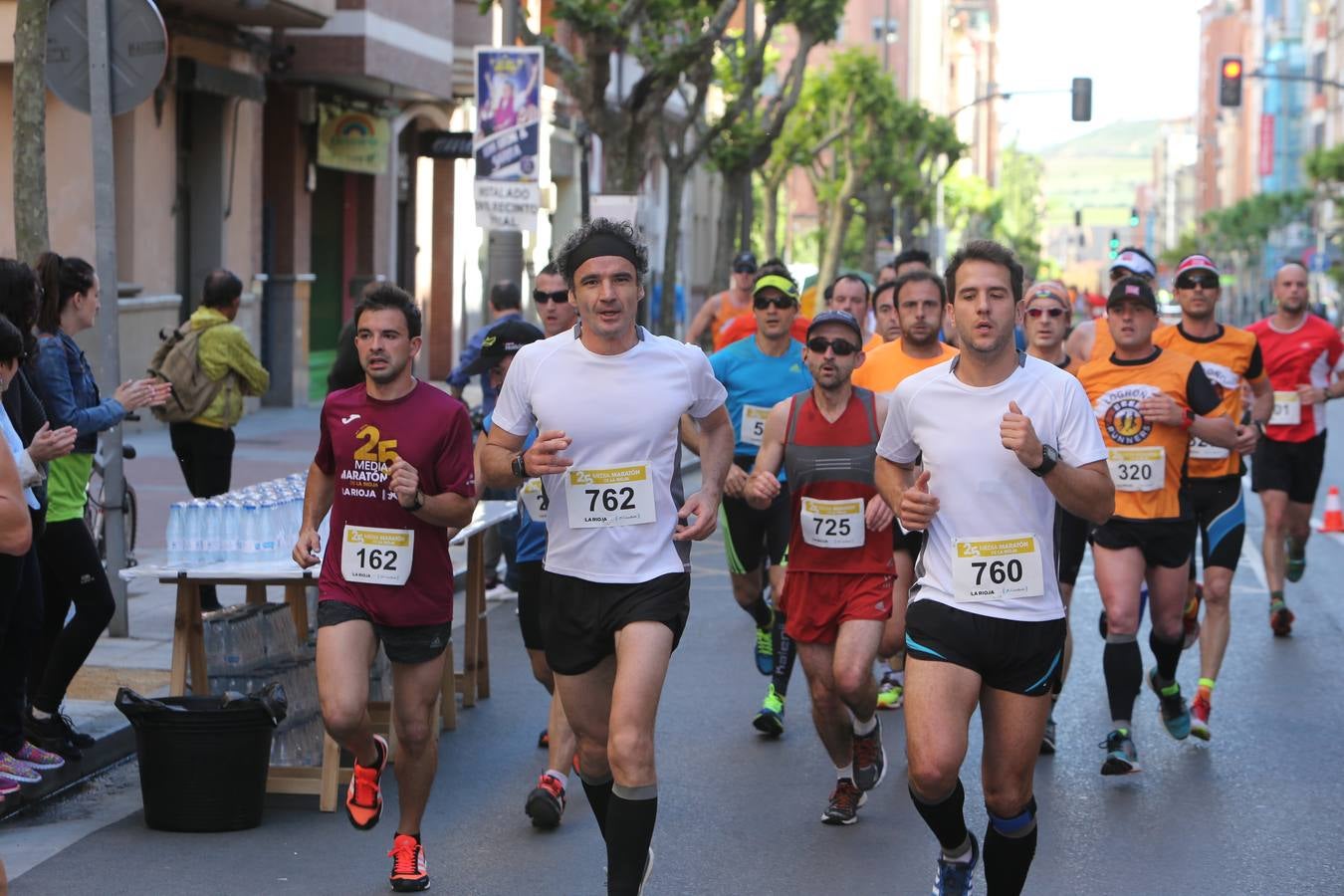 Una fiesta a todo ritmo por las calles de Logroño (IV)