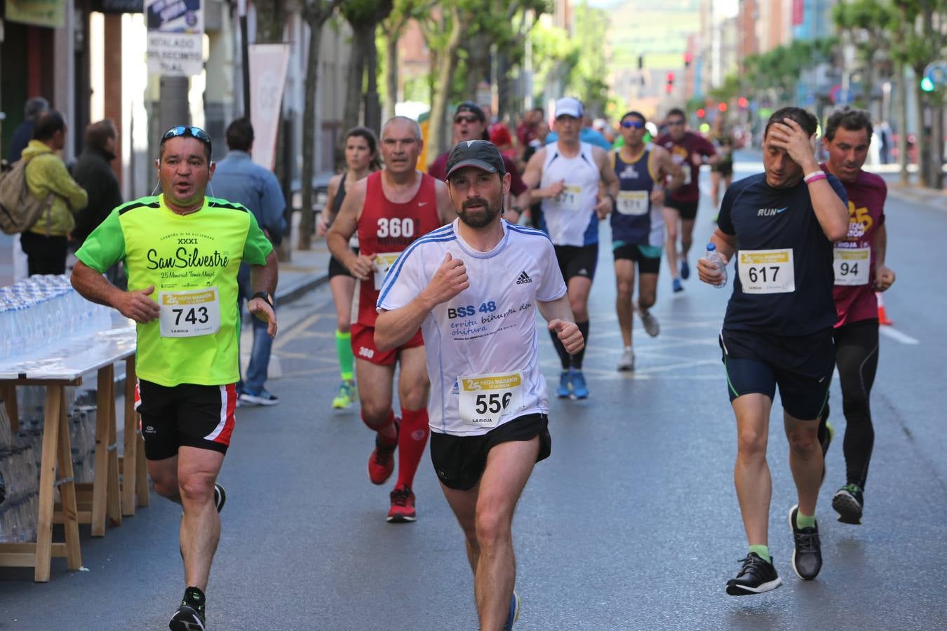 Una fiesta a todo ritmo por las calles de Logroño (IV)