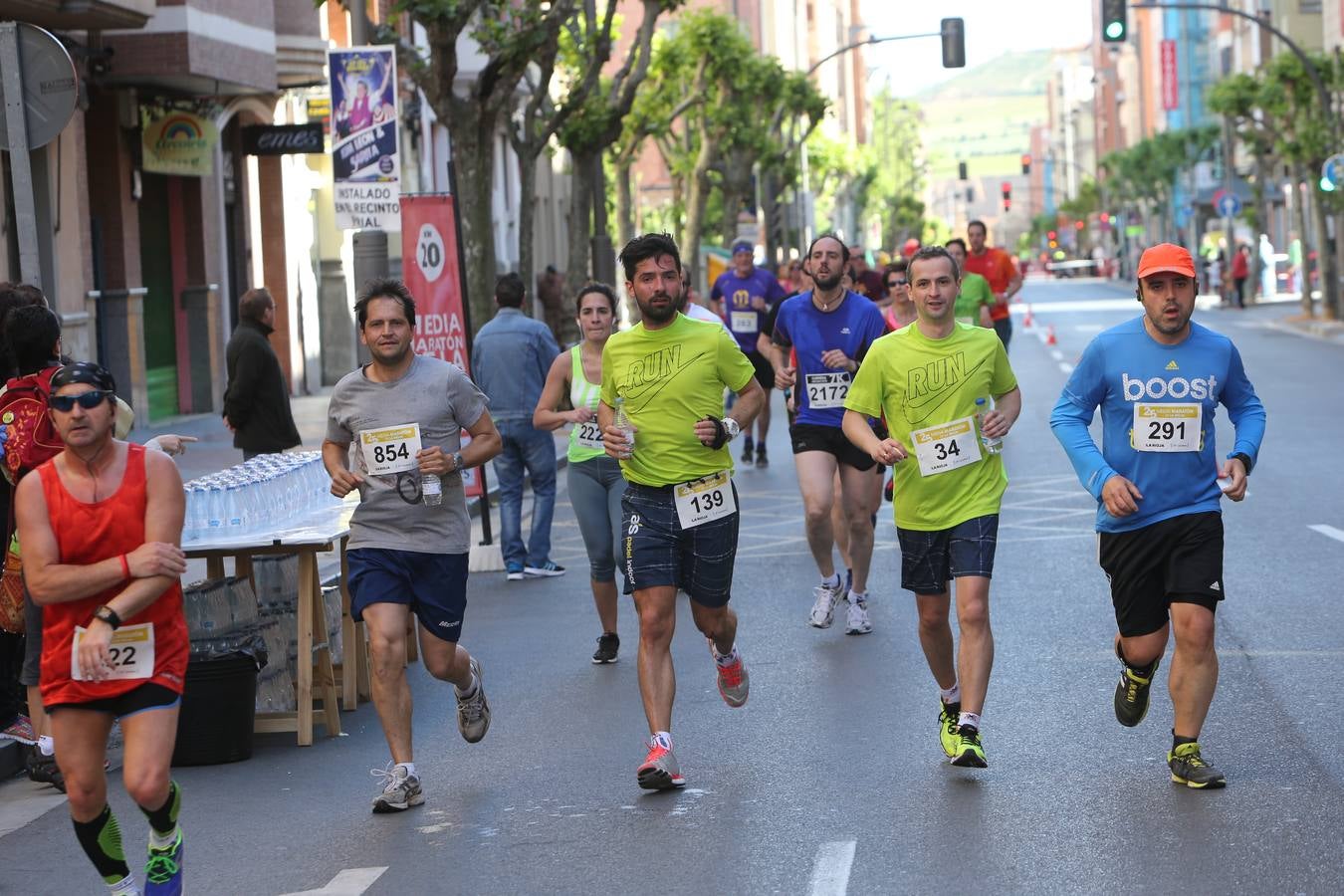 Una fiesta a todo ritmo por las calles de Logroño (V)