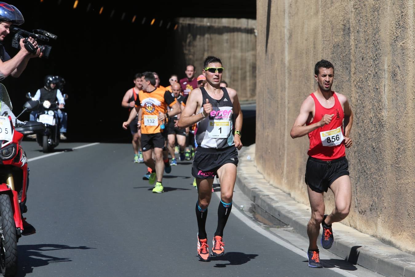 Media Maratón: la carrera de los líderes
