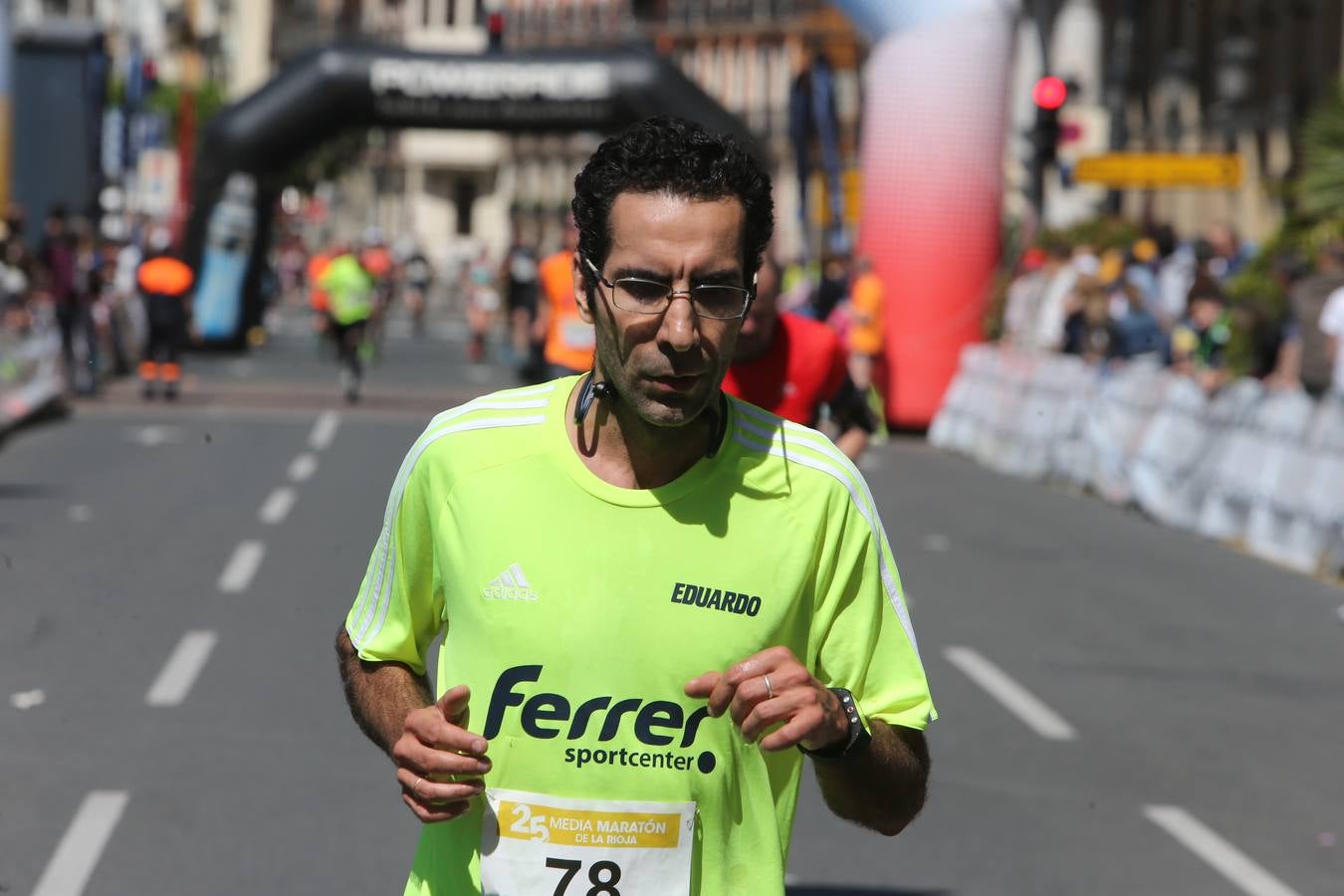 El gran momento de la llegada (IV)