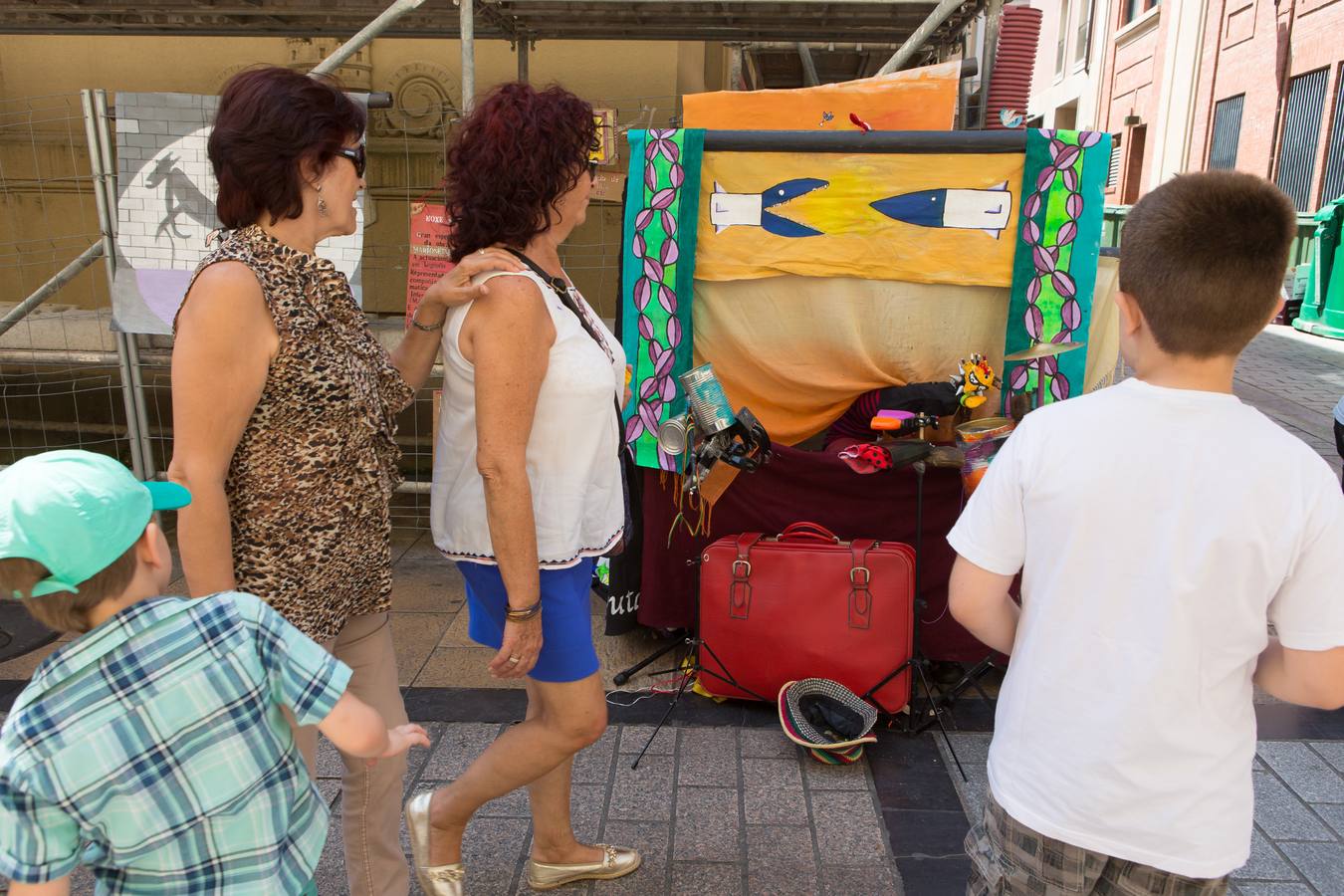 San Bernabé se vive en la calle