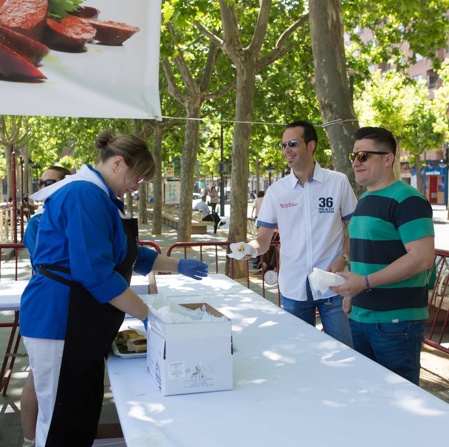 Gastronomía en San Bernabé: salchichón y patatas