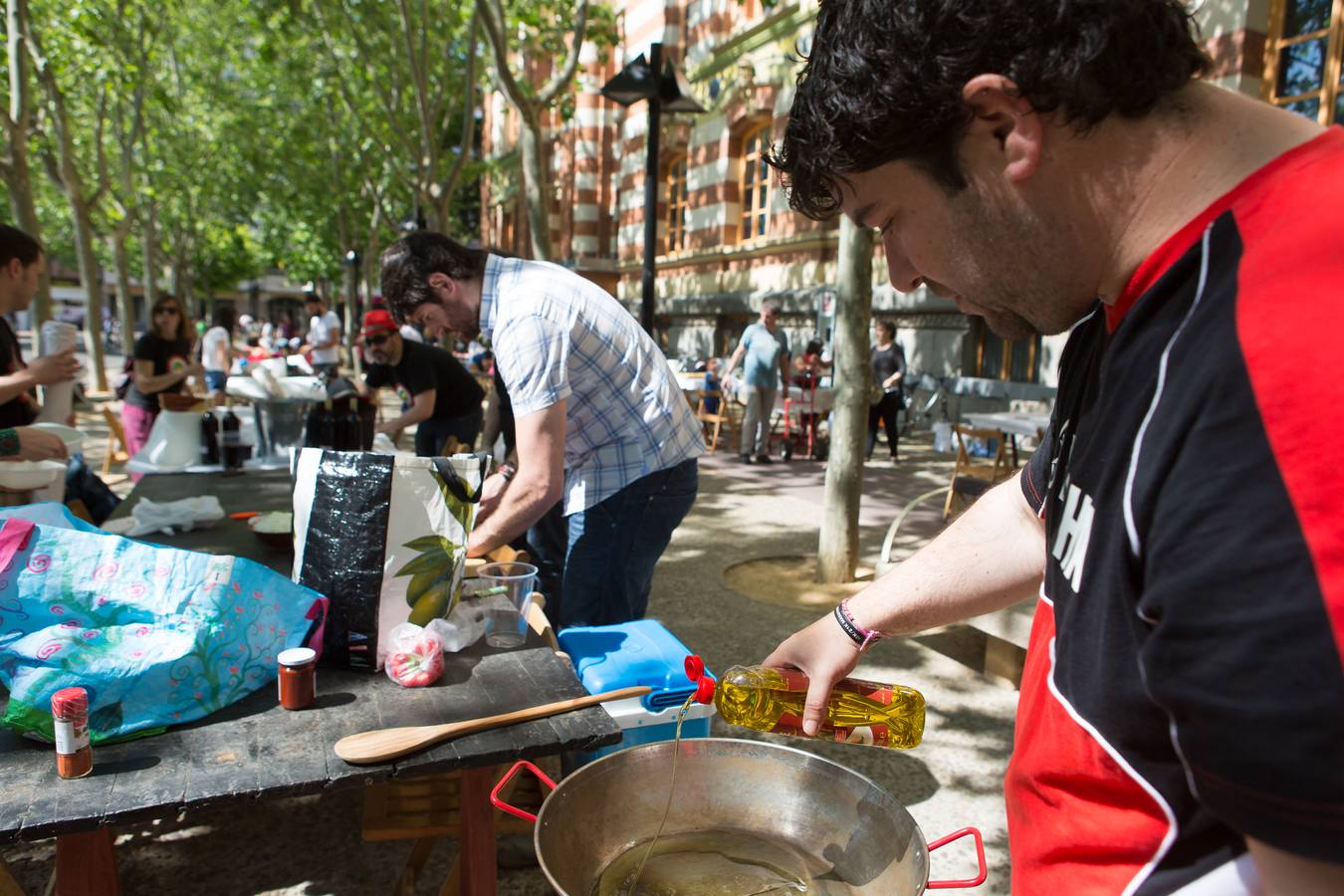 Gastronomía en San Bernabé: salchichón y patatas