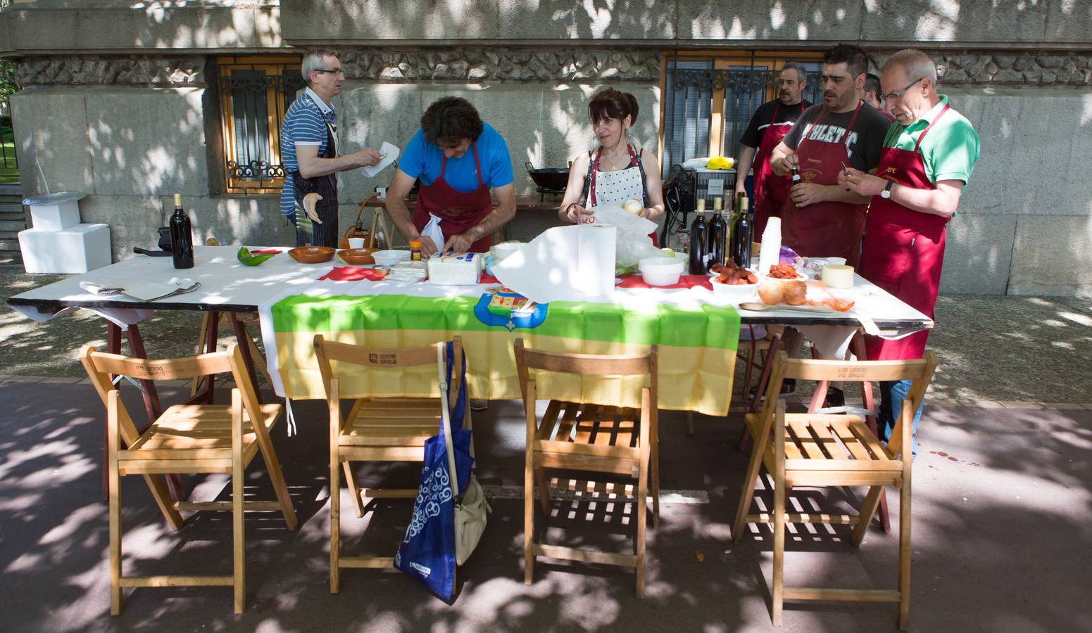 Gastronomía en San Bernabé: salchichón y patatas