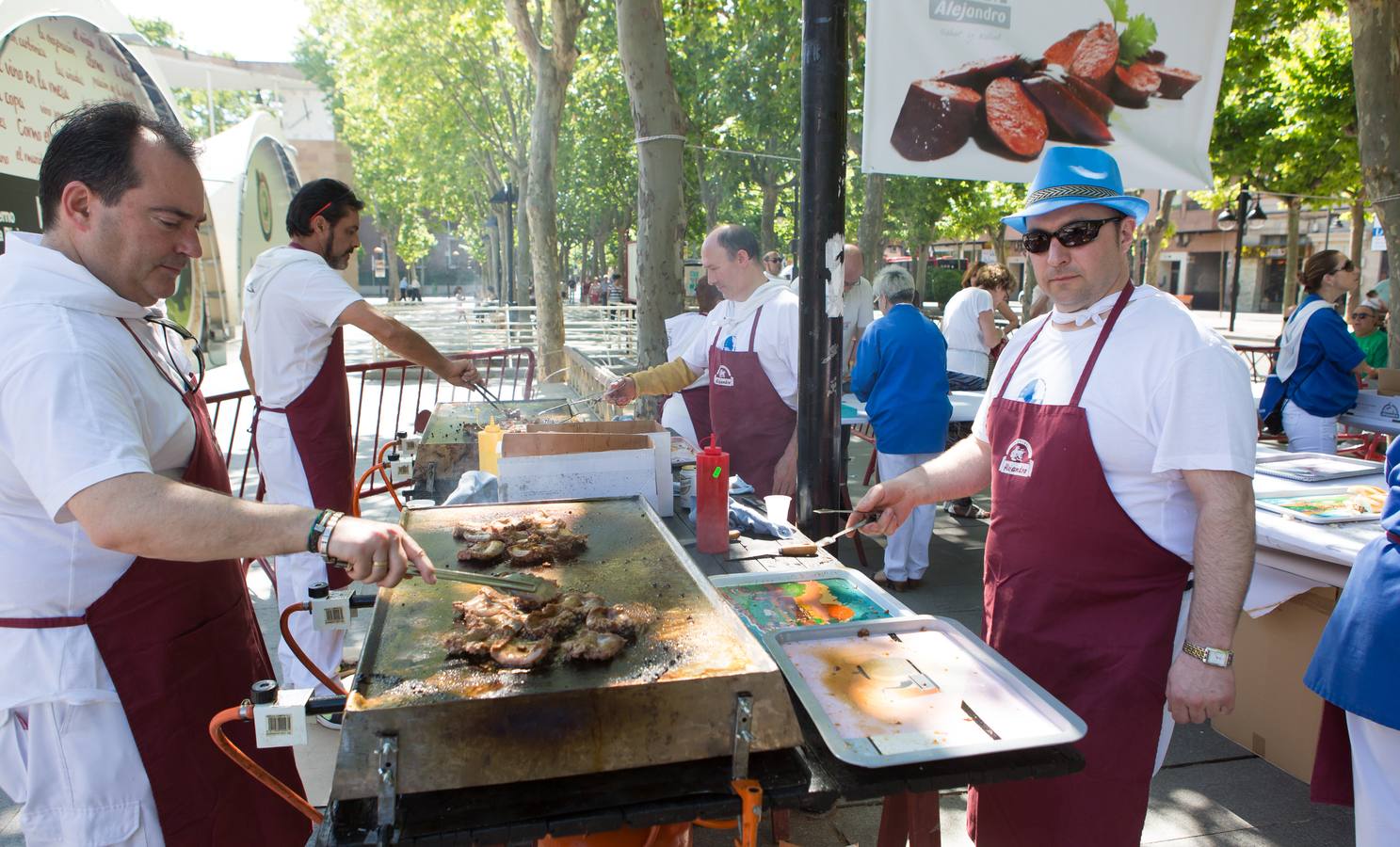 Gastronomía en San Bernabé: salchichón y patatas