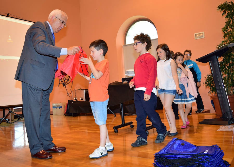 Acto de reconocimiento a los alumnos del proyecto Explora