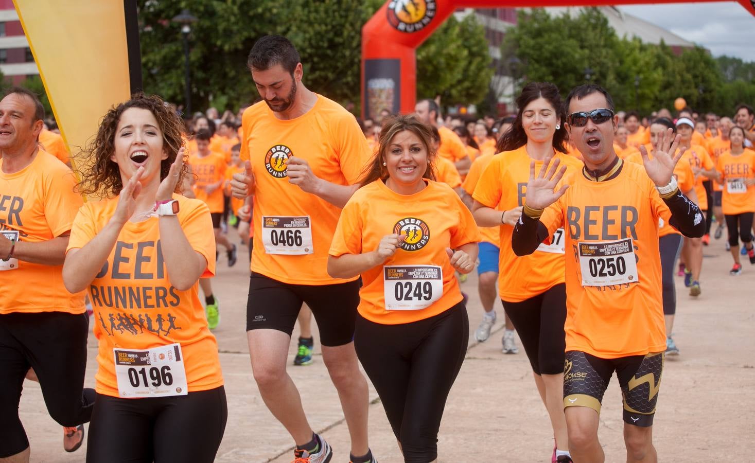 Beer Runners reúne a casi un millar de corredores en Logroño