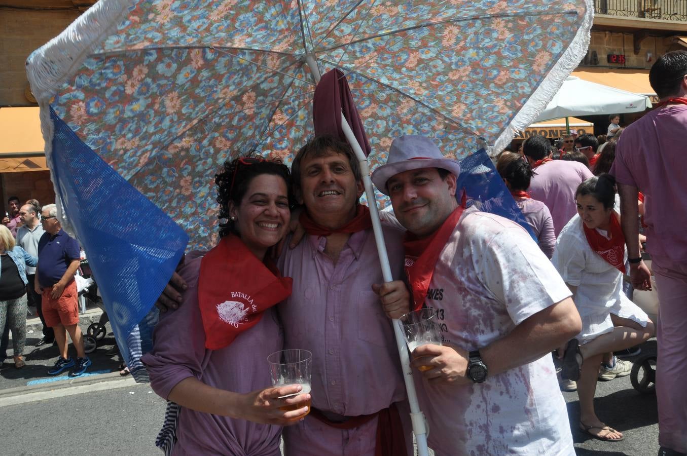 Las Vueltas en Haro y el almuerzo tras la Batalla del Vino