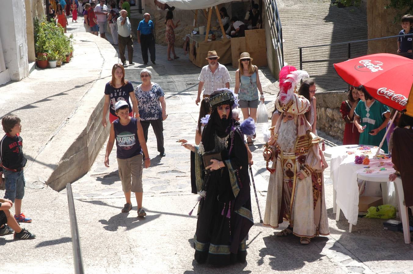 Primera jornada de la VI feria de las Tres Culturas en Cervera