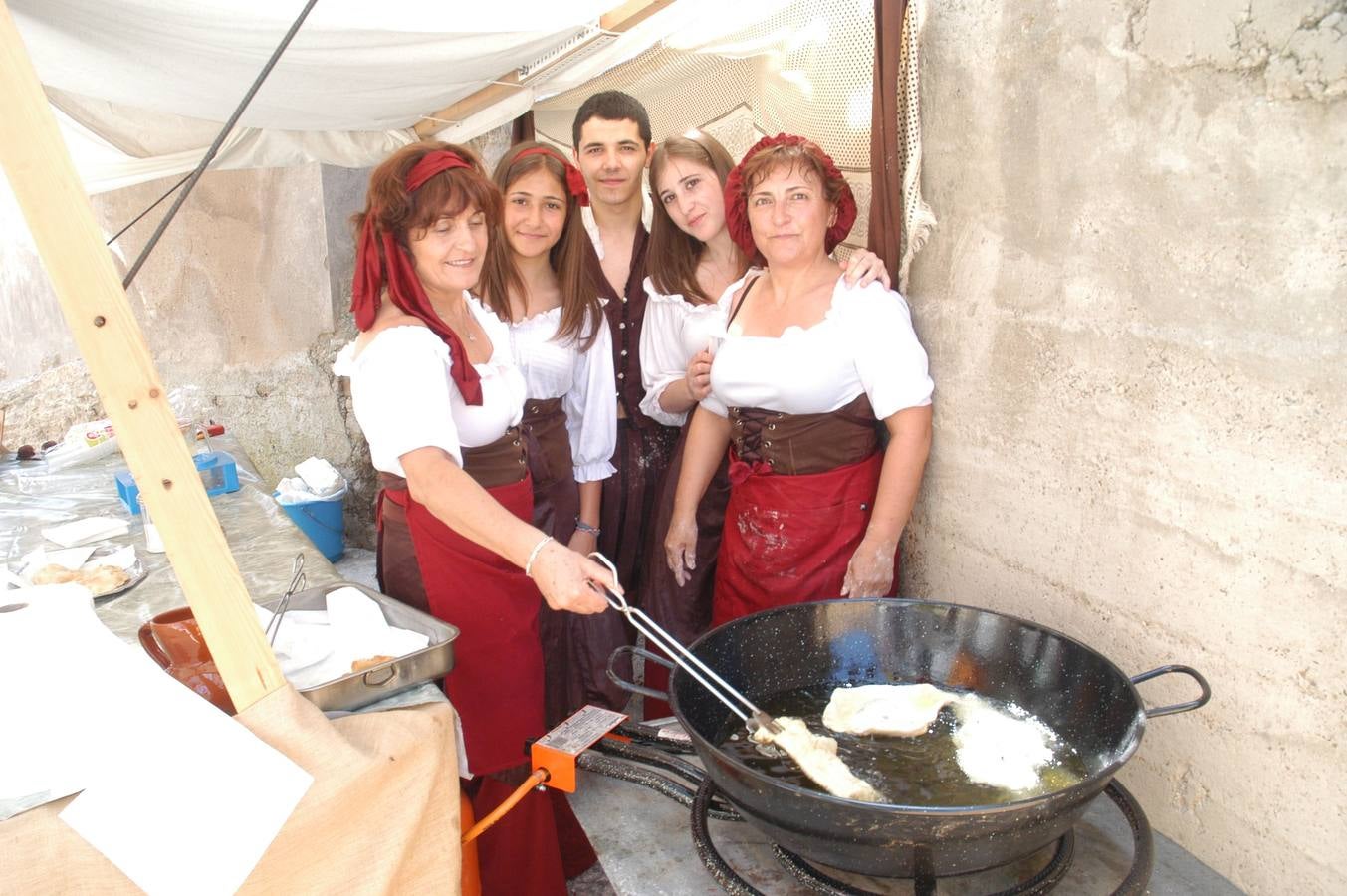 Primera jornada de la VI feria de las Tres Culturas en Cervera